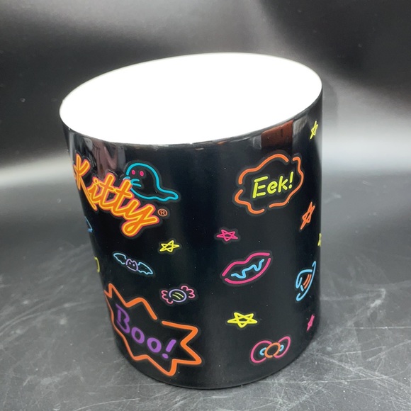 Glow in the dark Hello Kitty Halloween Coffee Mug - Picture 3 of 4